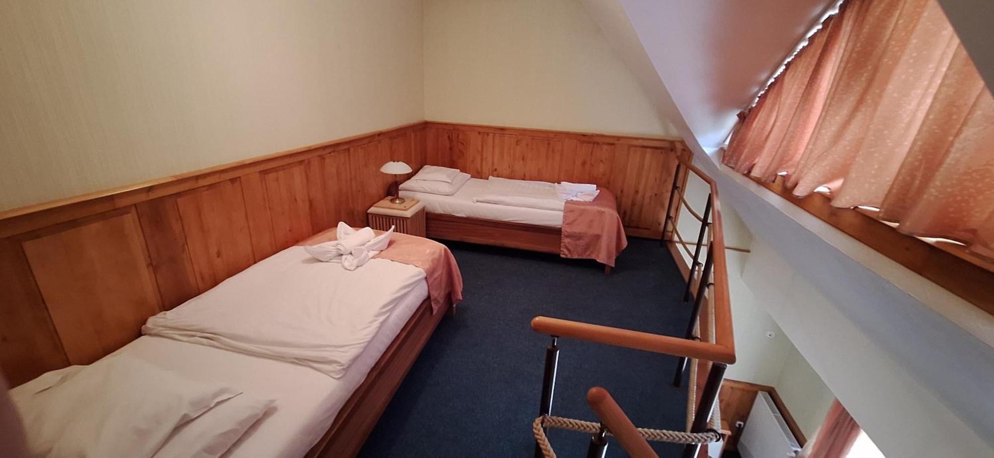 Atryum Hotel Szolnok Ngoại thất bức ảnh